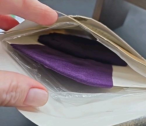 2 Classiques Entier Hosiery 6580 Size B Black Plum Control Top Sheer *Read* USA  - Picture 6 of 6