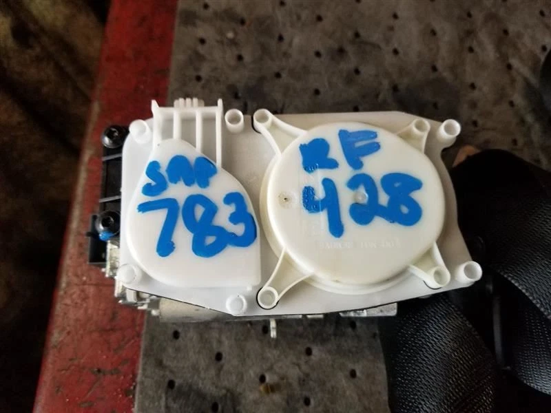 Cinturón de seguridad delantero 164 tipo GL350 asiento con canastilla se adapta a 10-12 MERCEDES CLASE GL 562941 Foto 2 de 4