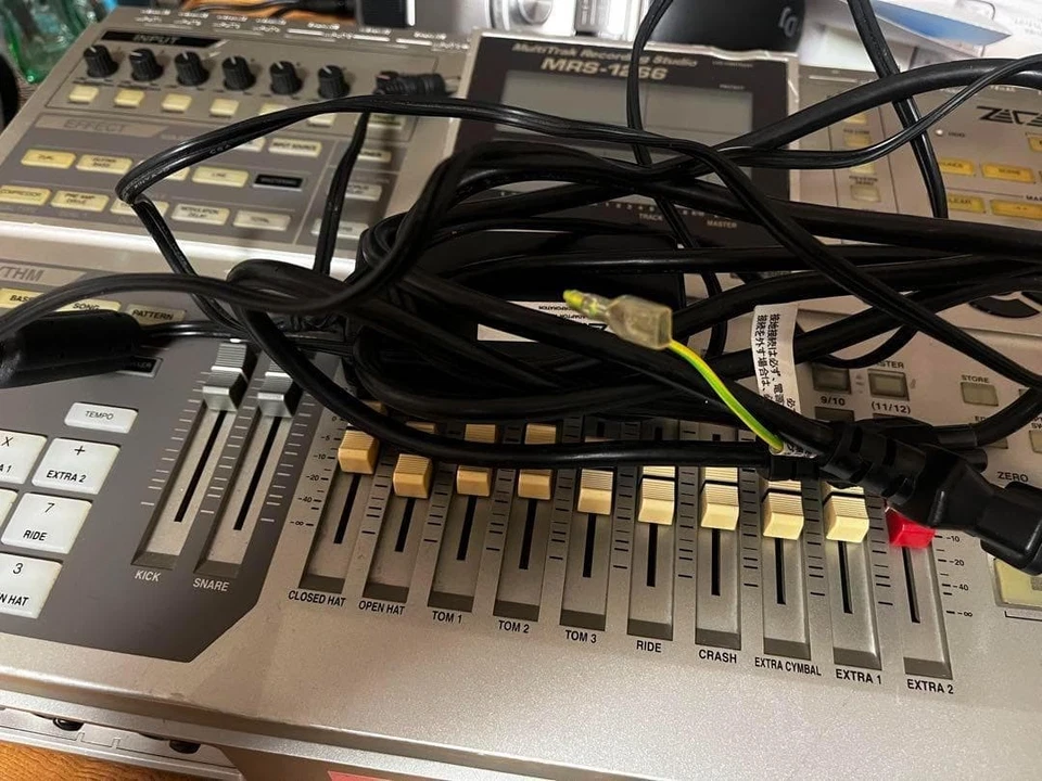 Zoom MRS-1266 MultiTrack Recorder Recording Studio with Power Adapter - Image 2 of 4