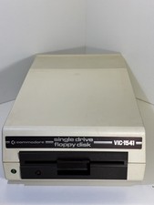 Commodore Vic- 1541 Single Drive Floppy Disk Untested
