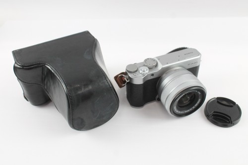 FujiFilm X-A2 spiegellose Digitalkamera mit Objektiv 15–45 mm f/3,5–5,6