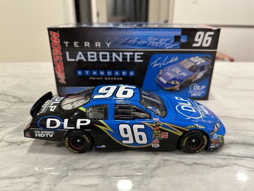Terry Labonte 2006 Texas Instruments DLP HDTV Nascar 1/24 Diecast Action #96 - Picture 3 of 5