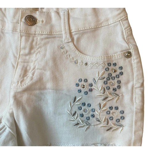 Girls 7 Jordache White Frayed Denim Cut Off Shorts Flower Rhinestone Detail - Picture 2 of 3