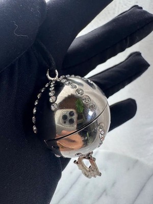 DIOR LIGHT GLOSS LÈVRES リップグロス 353 ネックレス DIOR LIGHT GLOSS LÈVRES リップグロス 353 ネックレス