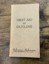 Vintage 1933 First Aid in Outline Johnson & Johnson Booklet New Brunswick NJ