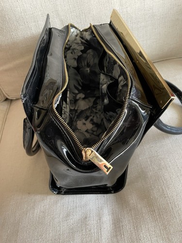 Ted Baker Black Patent Vegan Leather Purse Satchel Handbag Doctor Bag Gold - Picture 4 of 8