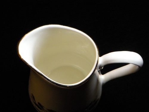 Home For The Holidays "Holly Holiday" Green Label Christmas Dinnerware - Picture 45 of 68