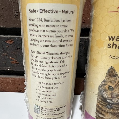 3 Burt's Bees for Cats Natural Waterless Shampoo with Apple and Honey New Cat - Picture 4 of 7