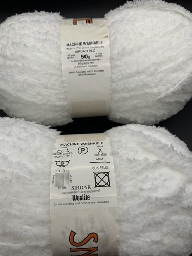 NOS Sirdar Snowflake Double Knitting SH 383 WHITE 2 Skeins w/186 Yards 50g - Picture 2 of 2