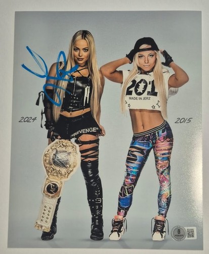 WWE Liv Morgan - signiert Autogramm 20x25 Foto zertifiziert COA Beckett AUTO