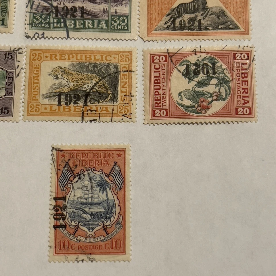 ENORME LOTE DE SELLOS SOBREIMPRESOS LIBERIA 1921 USADOS, UNO INVERTIDO Foto 2 de 4