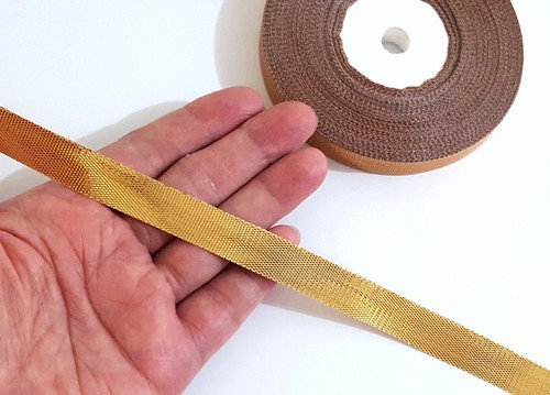1/2" / 13mm wide - 33 yd /30 mt or 50 yd / 46 mt Gold Metallic Ribbon Trim MR21 - Picture 5 of 10