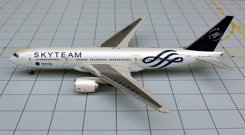 JC Wings 4094 China Southern Boeing 777-200ER Skyteam B-2056