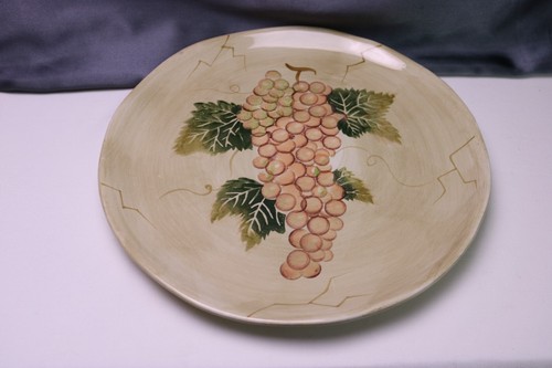 Cabernet Dinner Plate Brown Grapes 11 1/4 " Tabletops Unlimited Round - Picture 5 of 5