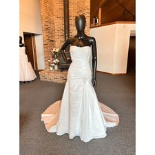 Bonny Fitted Waist Crystal Detail Wedding Gown