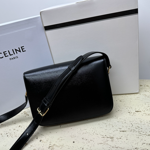 Celine Triomphe Medium Hand-Rubbed Calfskin Shoulder Bag - Picture 6 of 9