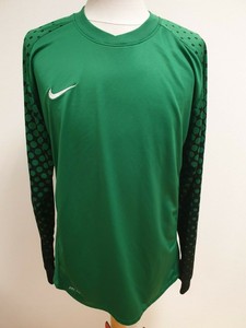 nike green football shirt
