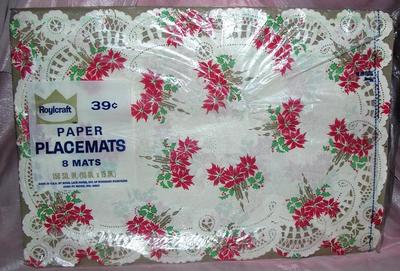 VTG 1950s PKG PAPER LACE PLACEMATS W 8 PCS - ROYLCRAFT XMAS POINSETTIA , CRAFTS