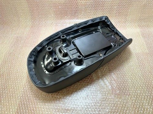 Honda ST90 1972-1975 New Complete Motorcycle Seat With Metal Pan Trail Sport 90 - Picture 11 of 12
