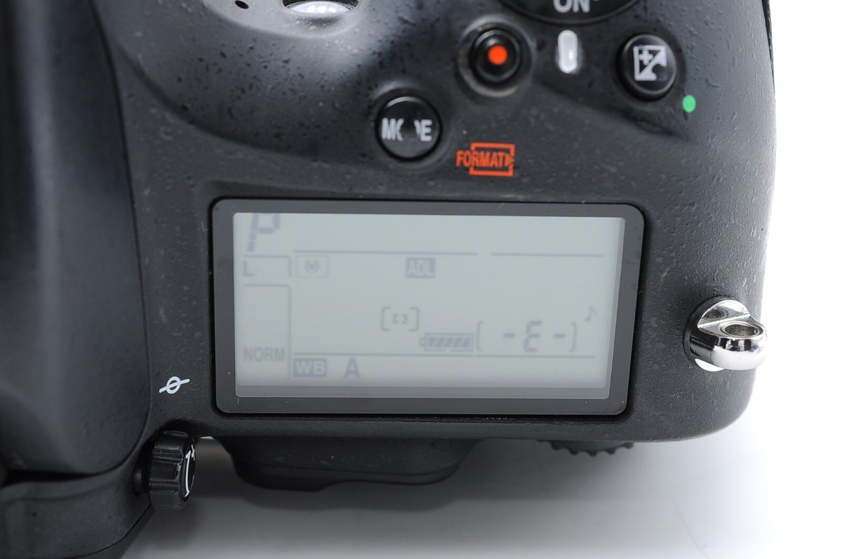 Near Mint Nikon D810 36.3MP Body Digital SLR Camera w/ Strap Near Mint Nikon D810 36.3MP Body Digital SLR Camera w/ Strap