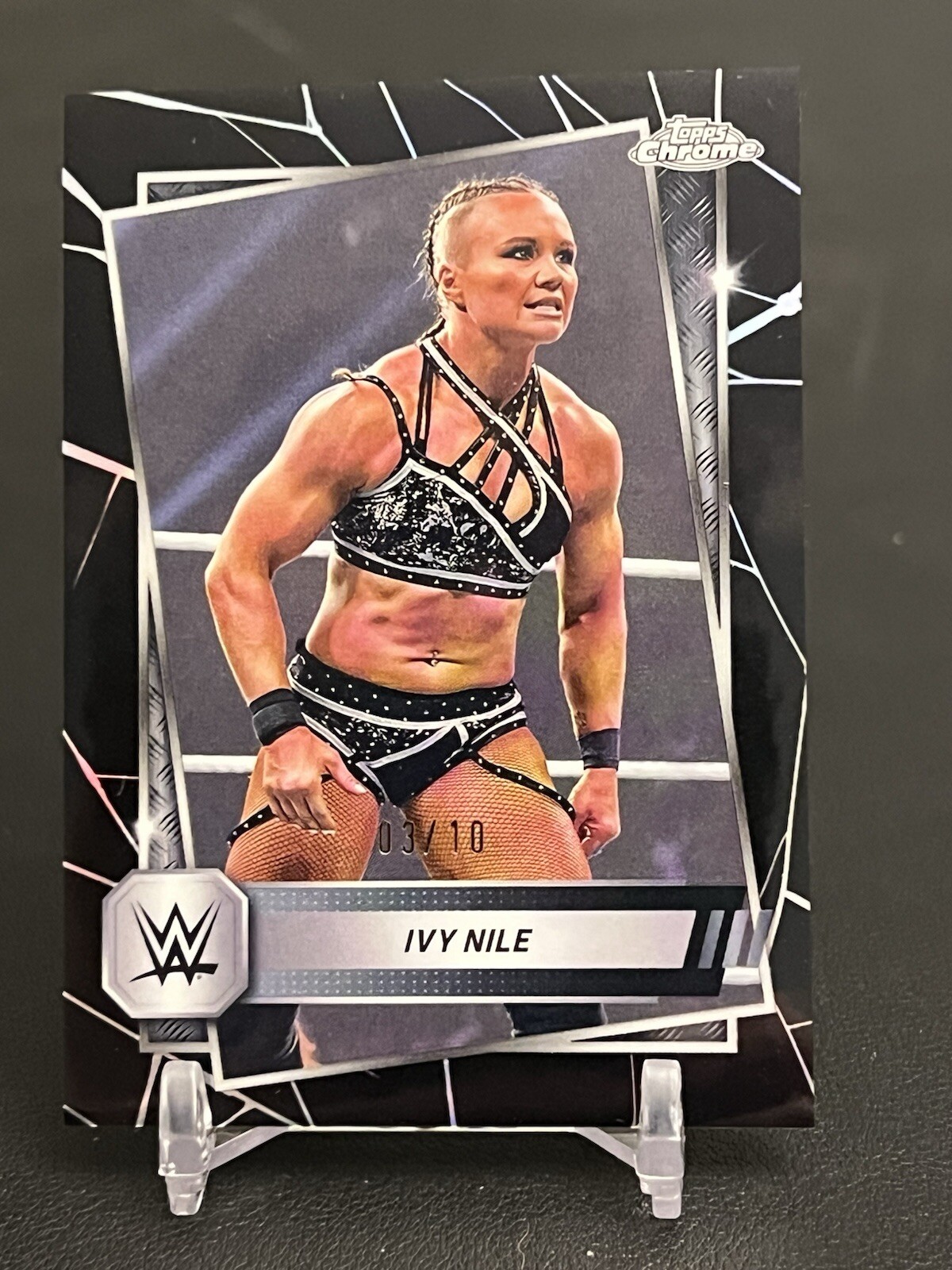 Ivy Nile 2025 Topps Chrome WWE Black Refractor /10 SSP