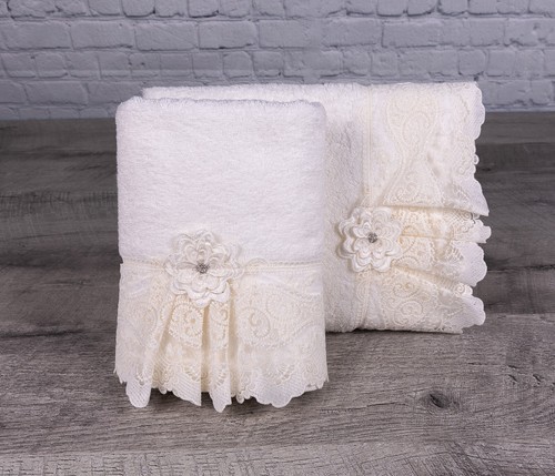 Turkish Bamboo/Guipure Embroidered Luxury Towels-Set of 2 in Gift Box.(Romantic) - Bild 5 von 8