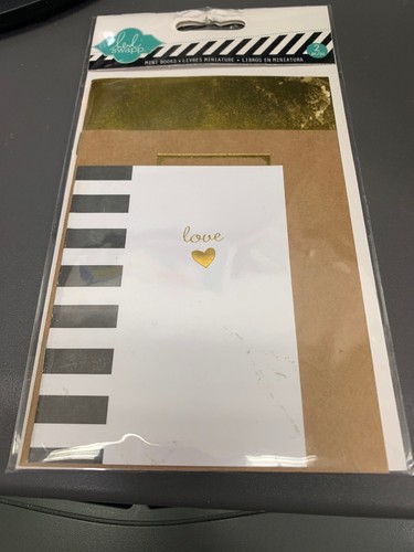 Heidi Swapp Mini Books 2pack - Picture 1 of 4