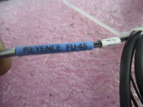 Keyence Model: FS-V21RP Digital Photoelectric Amplifier with FU-48 Cable  - Picture 2 of 2