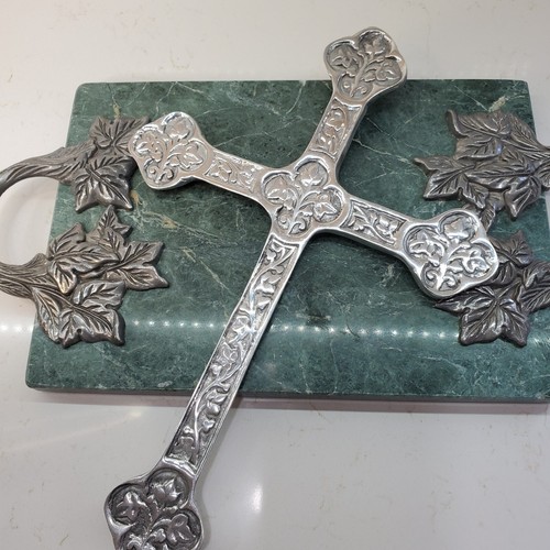 Casita Del Pueblo Botanical Cross Hecho En Mexico Handcrafted Pewter 9" x 13.5" - Picture 4 of 24