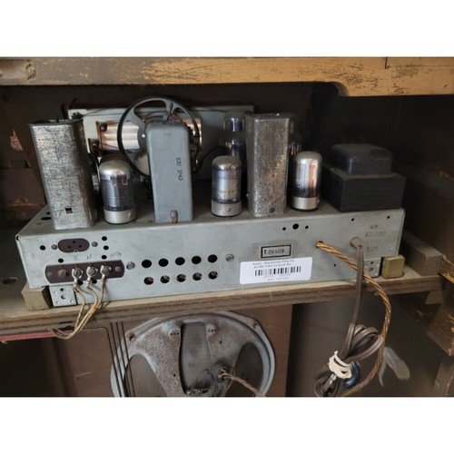 Vintage PHILCO 42-380 Tube Console Radio - Parts/Repair - Local Pick Up Only - Picture 4 of 4