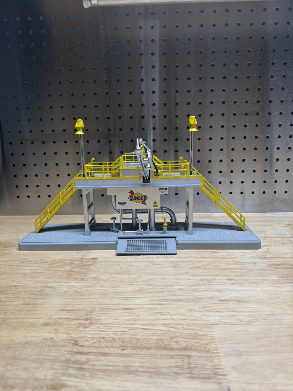 Picture 1 of 5