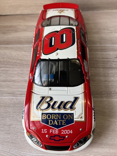 Action Dale Earnhardt Jr #8 Budweiser / D500 Winner 2004 Monte Carlo SS - Bild 2 von 4