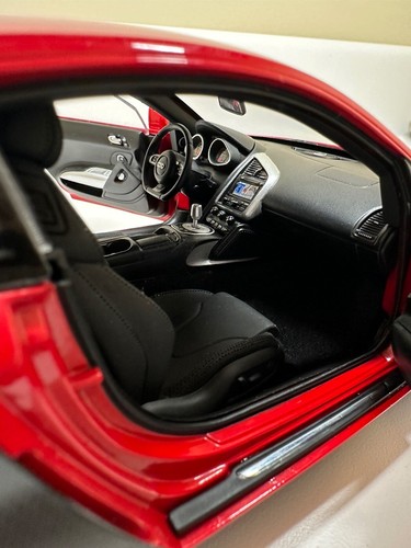 1/18 Audi R8 Red Kyosho Diecast Car - Picture 9 of 12