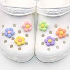 Crocs Flower Charms - Shoe Accessories 7 pcs 