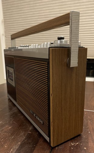 Rare Sanyo IC 8800 4-Band Radio and Cassette Portable Boombox - Picture 6 of 12