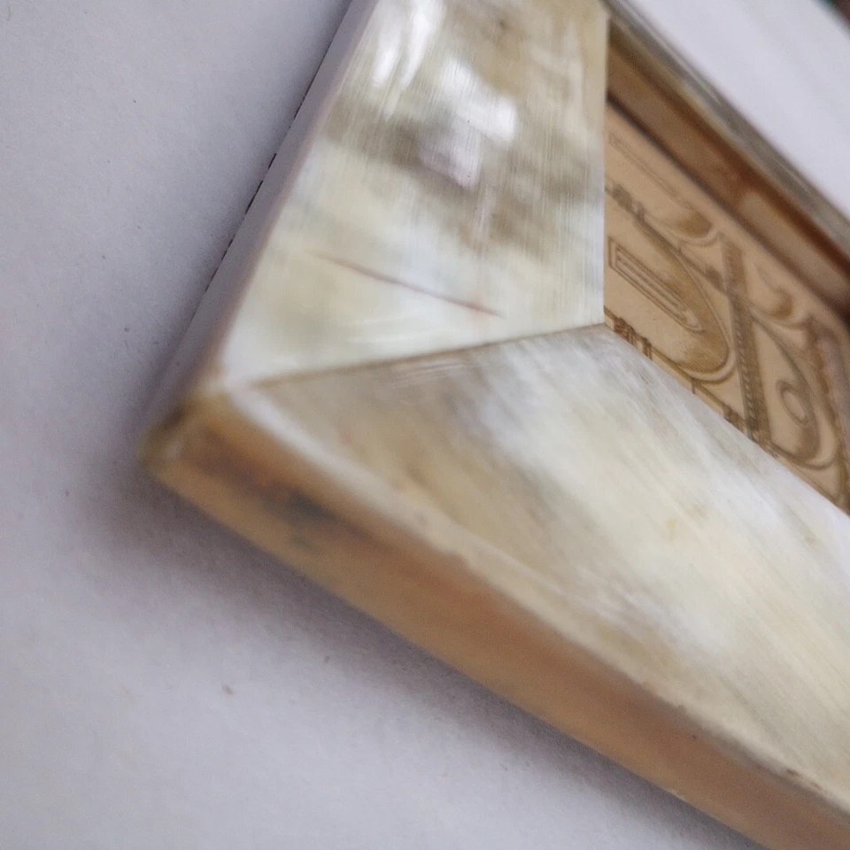 "Impresionante marco de fotos de cuerno natural 6 1/2"" w X 8 1/2"" H apertura 3 1/2"" X 5 1/2""" Foto 3 de 4