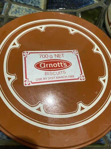 Vintage 1989 Arnott’s Biscuits Tin Barrel “The Grocer” Collectable Tin Empty - Picture 3 of 12