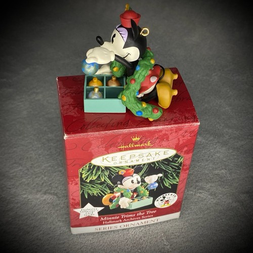 Hallmark Andenken Ornament - Disney - 1999 - Minnie trimmt den Baum - Geschenkidee - Bild 1 von 20