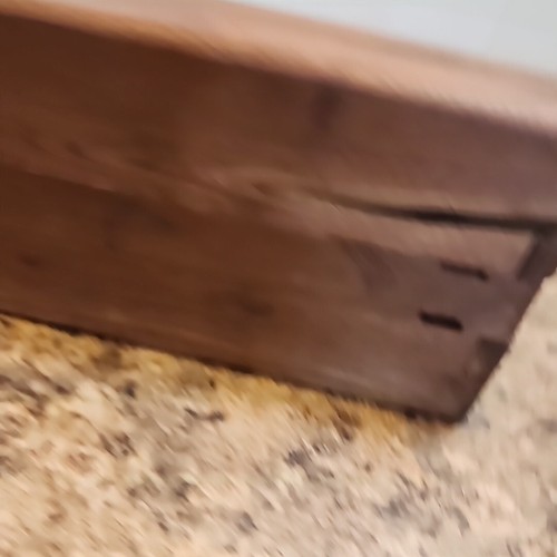 Caja de baratijas de madera hecha a mano hecha en EE. UU. vintage hecha a mano 8" x 4,5" - Imagen 9 de 14