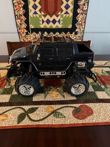 Radio Shack H2 Hummer Remote Control With Remote & Charger Tested - Picture 1 of 7