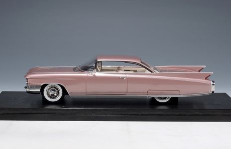 Cadillac Eldorado Seville 1960 Persian Sand Metallic STM60002 1:43 GLM / Stamp M - Bild 1 von 1