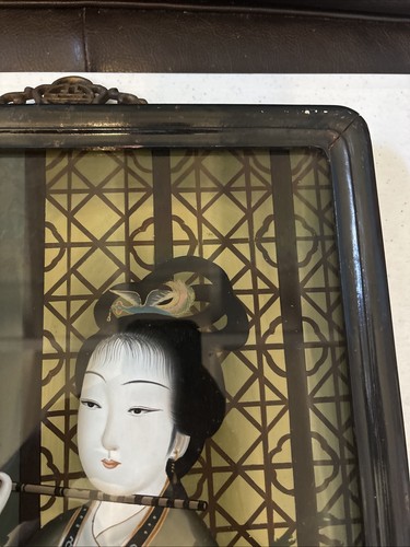 Antigua pintura china de vidrio reverso sobre marco de madera de vidrio dama y pájaro - Imagen 3 de 24