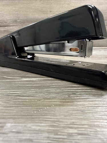 Swingline 747 Full Size Stapler 25 Sheets Desk Black Metal Office Space Retro - Picture 14 of 17