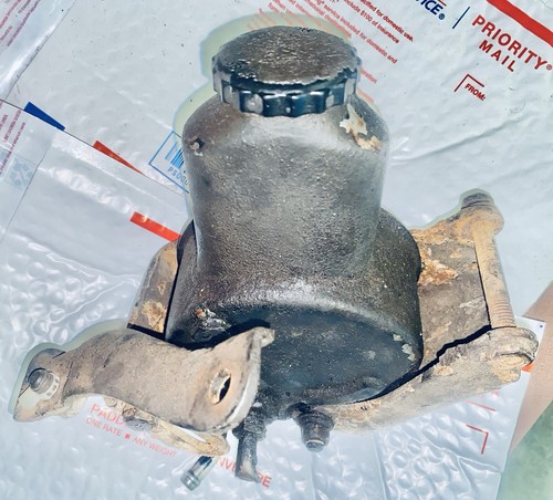 1969 SS396 Camaro/1968 SS396 Nova ,big block PS Pump With GM Original Brackets - Picture 5 of 5