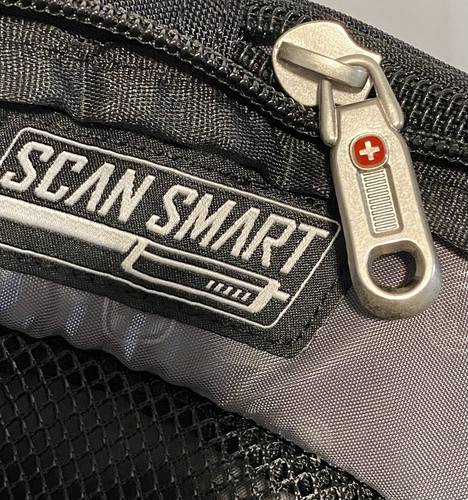SWISSGEAR LAPTOP BACKPACK 17" SCAN SMART AIR FLOW BLACK w/LOTS STORAGE LOGO NWT - Picture 10 of 10