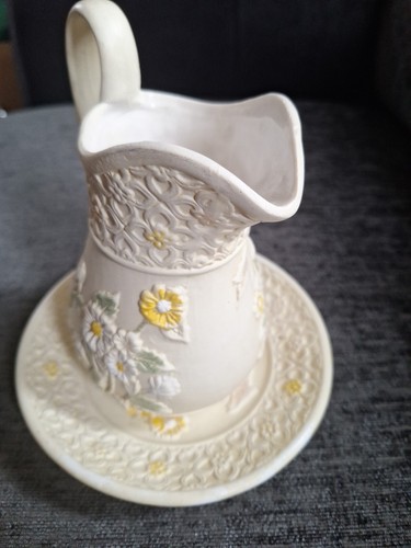 Ceramic Pitcher And Plate Set With Raised Flower Design Plate Diameter 18cm ... - Picture 5 of 13