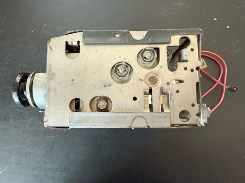 1967-72 Chevy Truck RADIO w/ Knobs 1969 1970 1971 GMC C10 67-72 - Picture 8 of 11