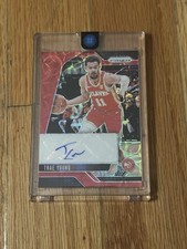 2024-25 Panini Prizm - Signatures Trae Young #SIG-TYH Choice Prizm (AU)