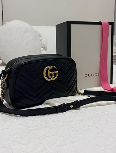 Gucci GG Marmont Small Matelasse Shoulder Bag - Black - Picture 1 of 10