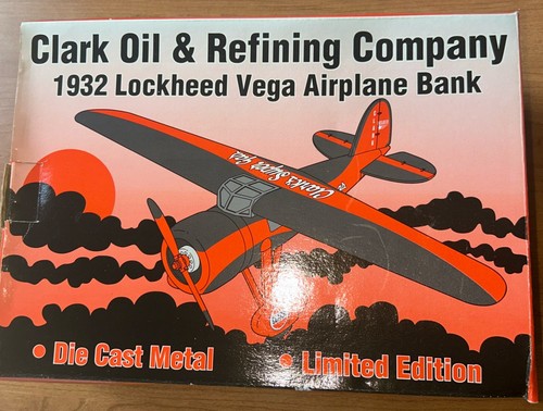 Clark Oil & Refining Airplane Hangar & 1932 Lockhead Vega Airplane Bank ~ J2 - Picture 2 of 3
